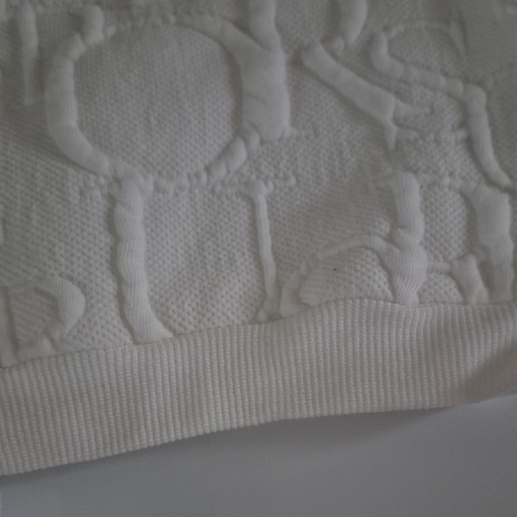 Textured White Jogger Pants Set - Picture 11 of 14